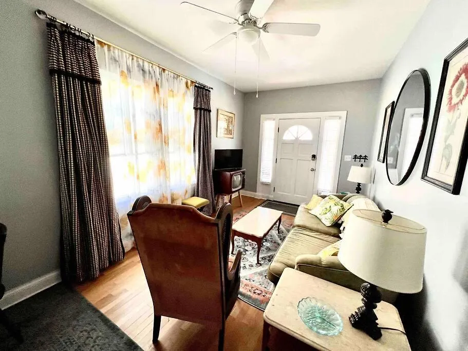 Newly Renovated 3-Bedroom Beechmont Home Λούισβιλ 0*,