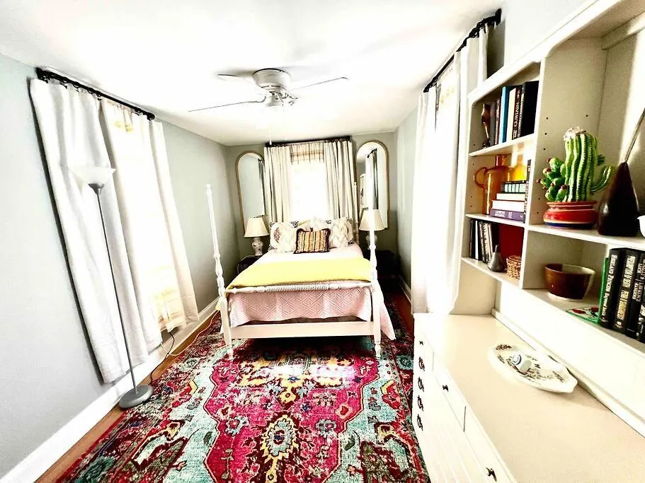 Newly Renovated 3-Bedroom Beechmont Home Λούισβιλ 0*,  Ηνωμένες Πολιτείες της Αμερικής